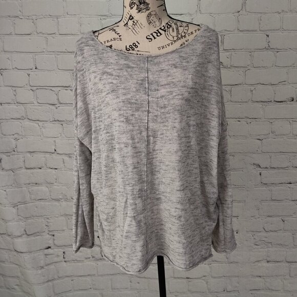 Zara Grey Lightweight Knit Long Sleeve Top Sweater Gray M Oversized Hi-Lo - Picture 6 of 7